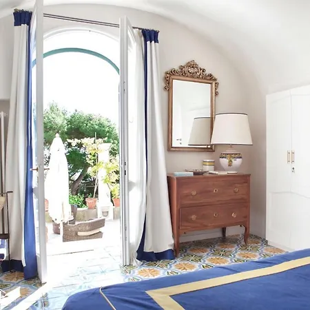 Marina Villa Capri